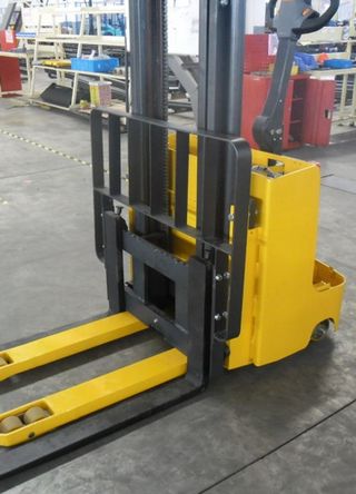 lift-truck-2.jpg